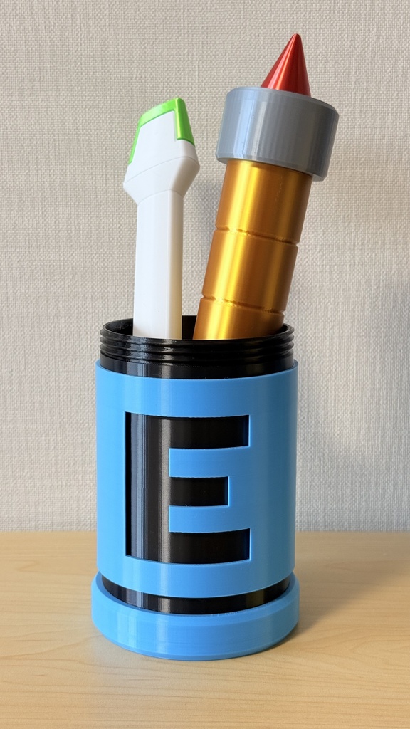 E缶 型|小物入れ|缶ホルダー|ロックマン風|3Dプリント品|色指定可
