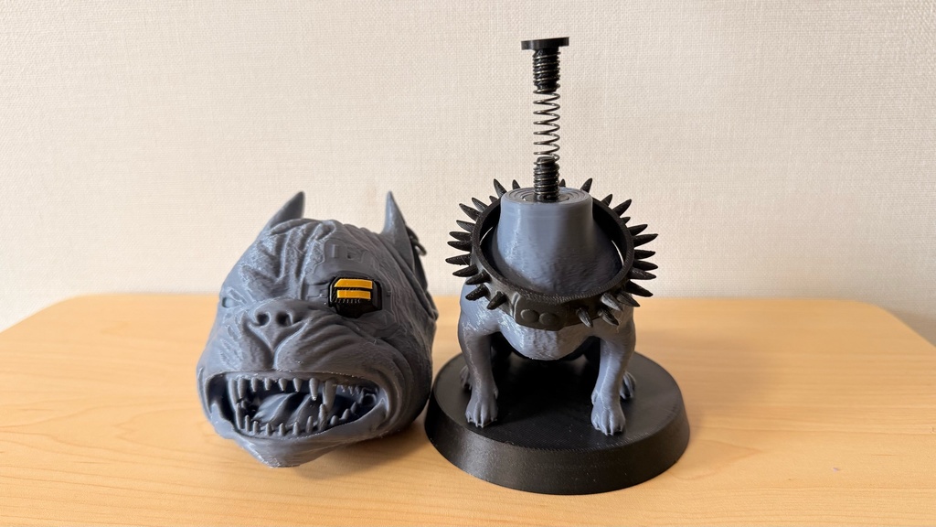 犬型ボブルヘッド|サイバーパンク風|置き物|ダッシュボード飾り|色分け済み