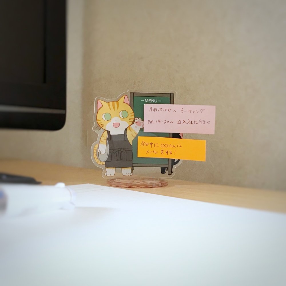 茶トラと黒猫のアクリルフィギュア