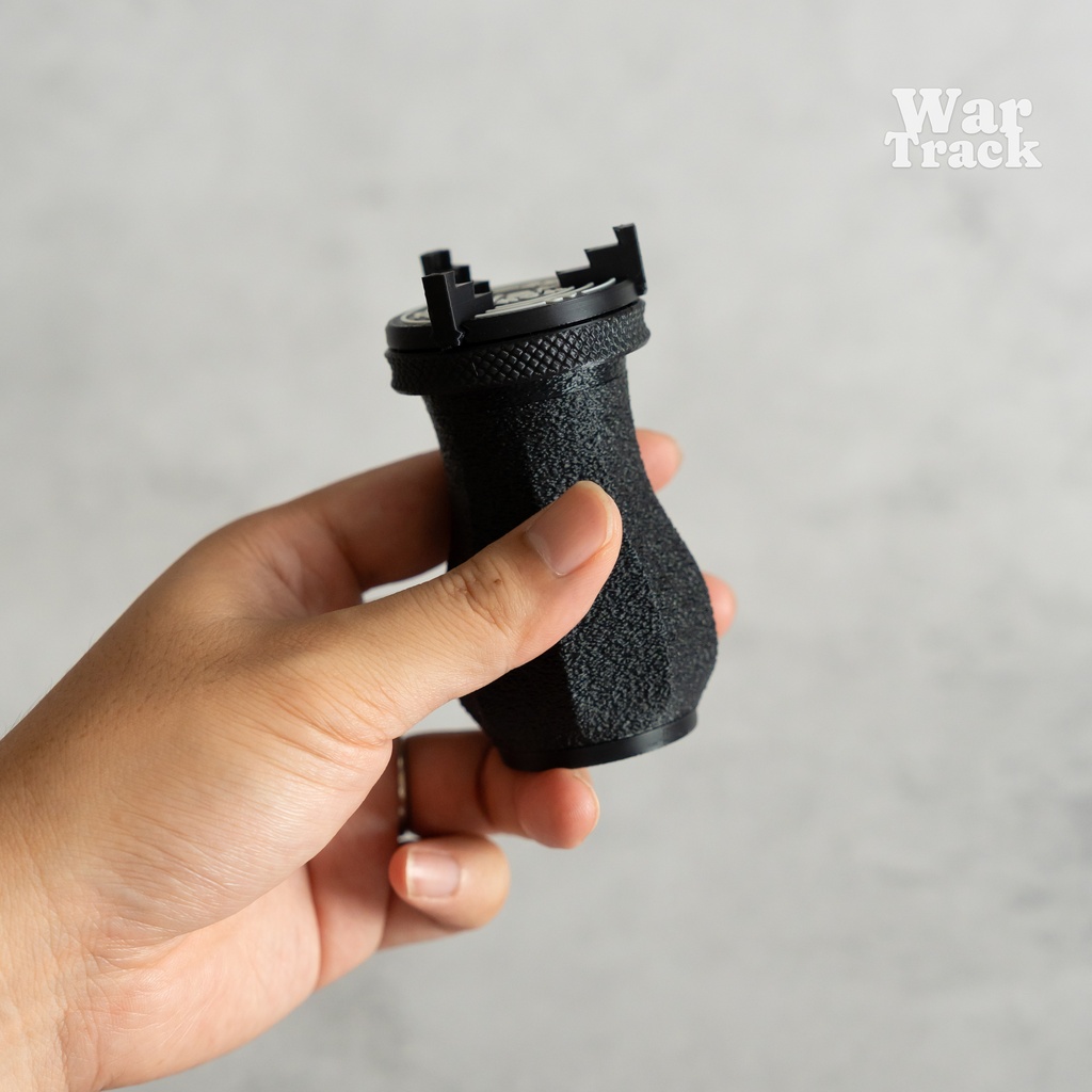 Paint Handle (Octagonal) - ミニチュア塗装用ペイントハンドル