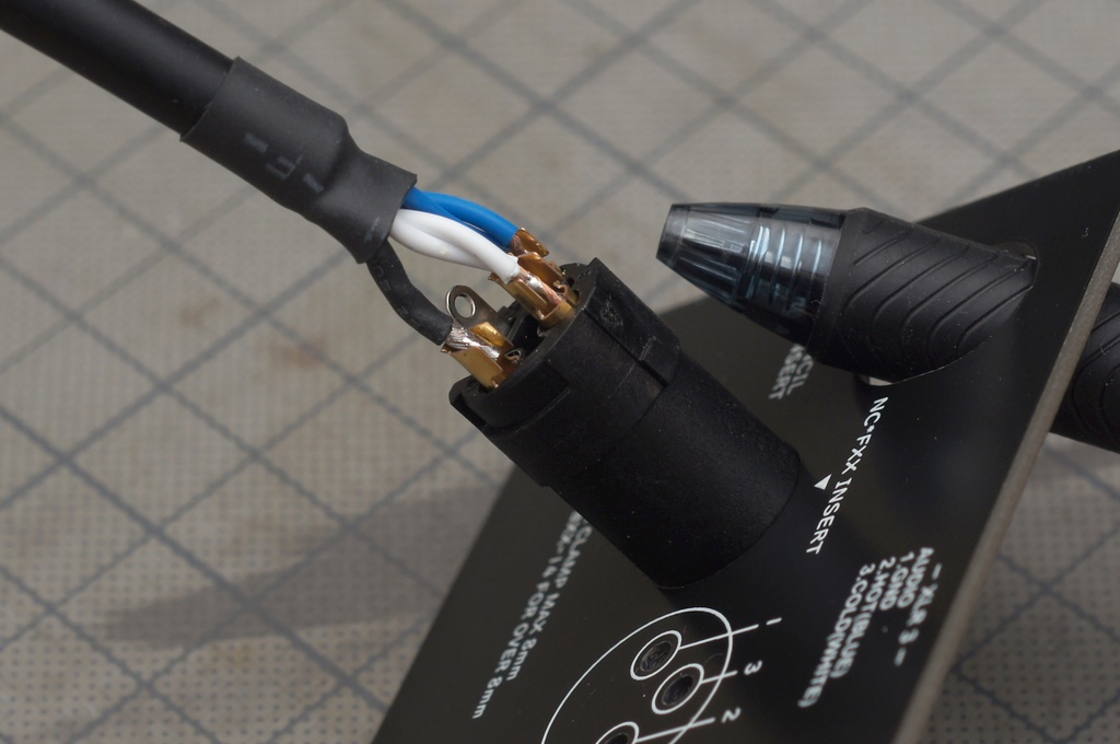 XLRコネクタ半田付けテンプレート