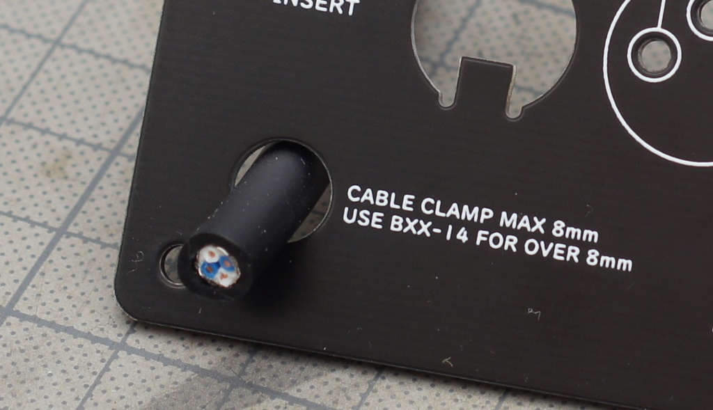 XLRコネクタ半田付けテンプレート