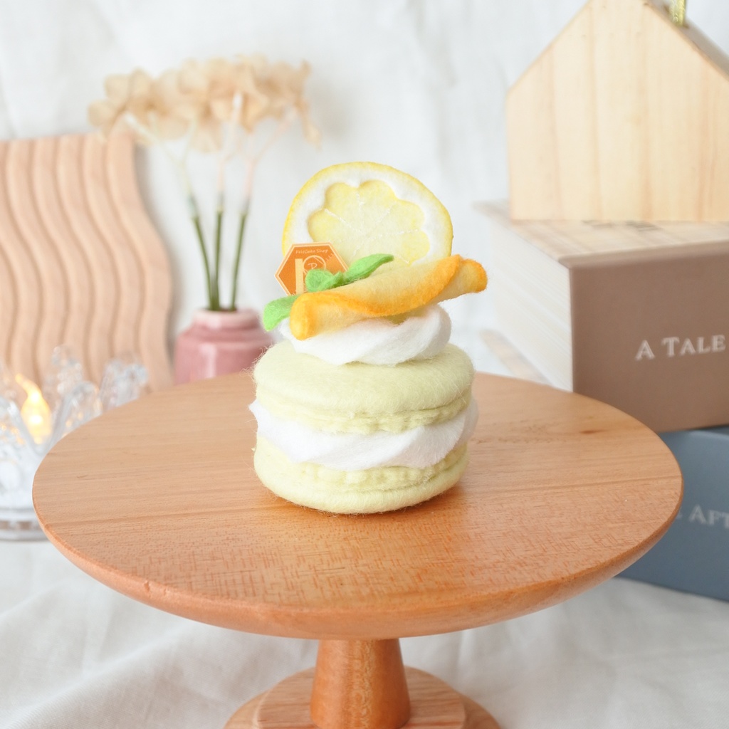 フェルトケーキ~黄色マカロンケーキ~