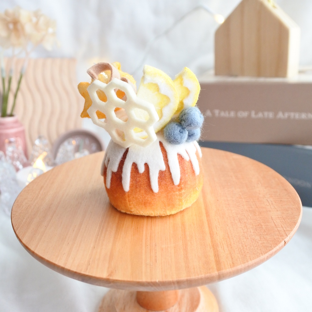 フェルトケーキ~はちみつのドームケーキ~