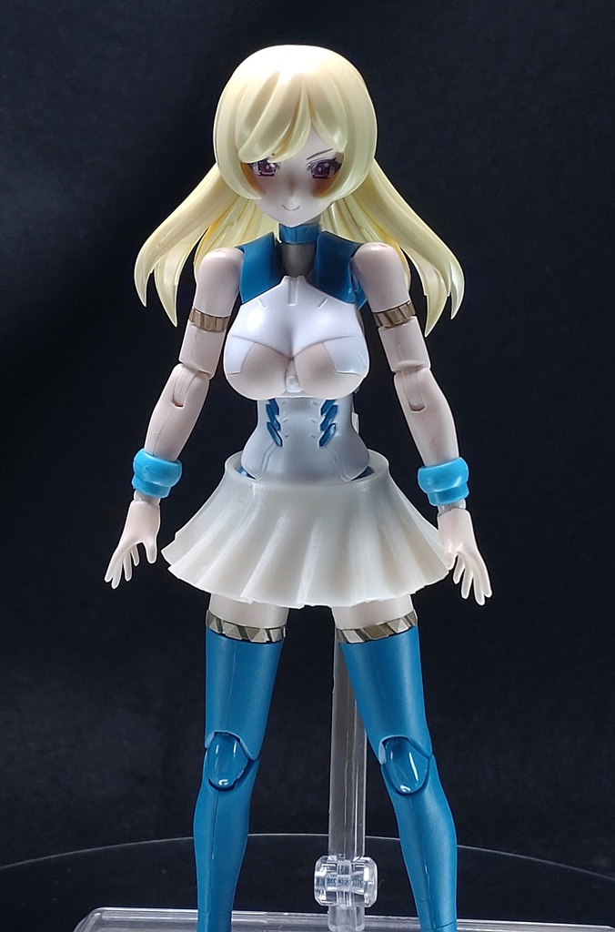 被せるプリーツスカート