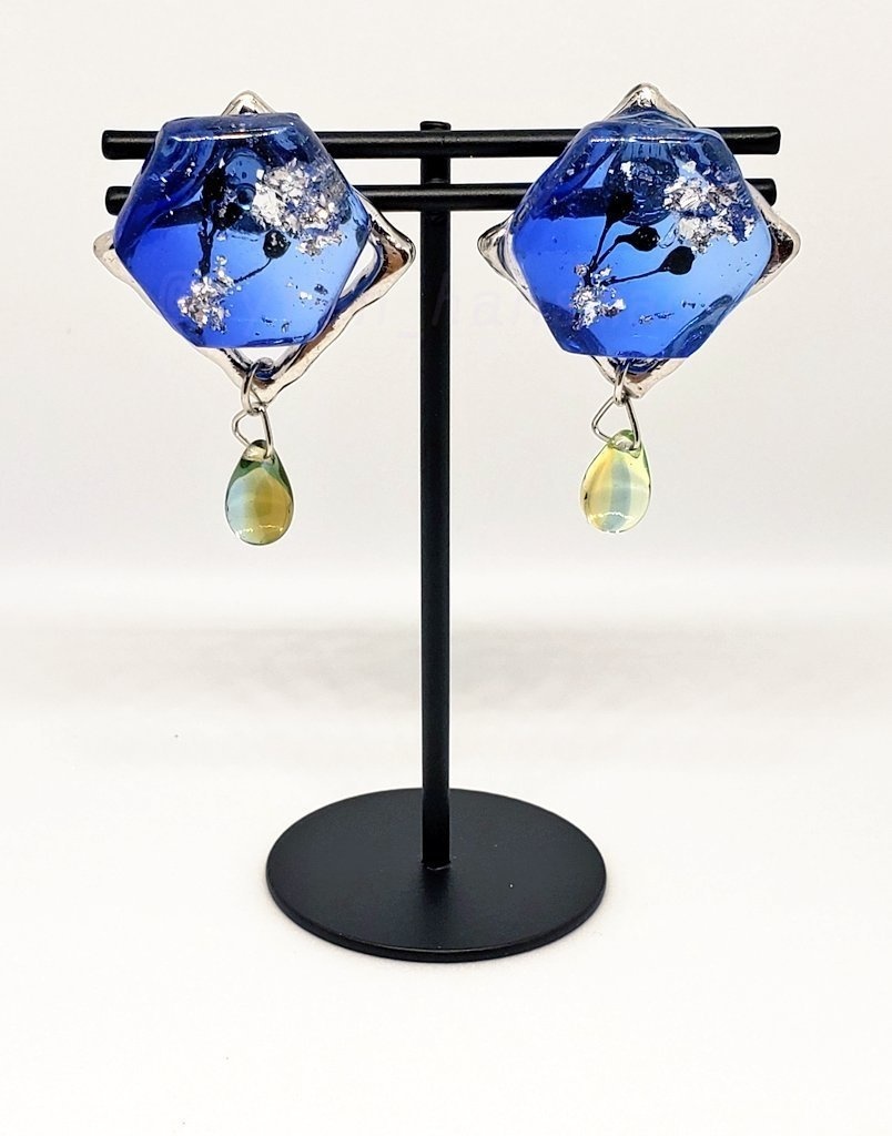 イデアイメージピアス(花)