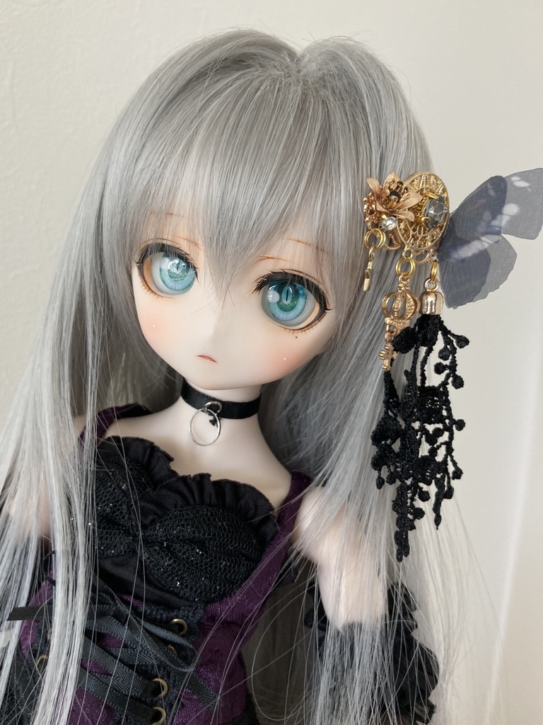🎃【ハロウィンの髪飾り】no.48 黒×金色　蝶々