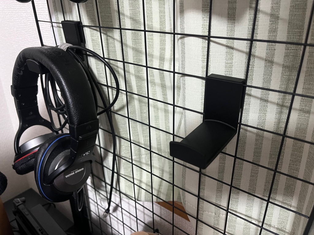 ワイヤーネット用ヘッドフォンホルダ