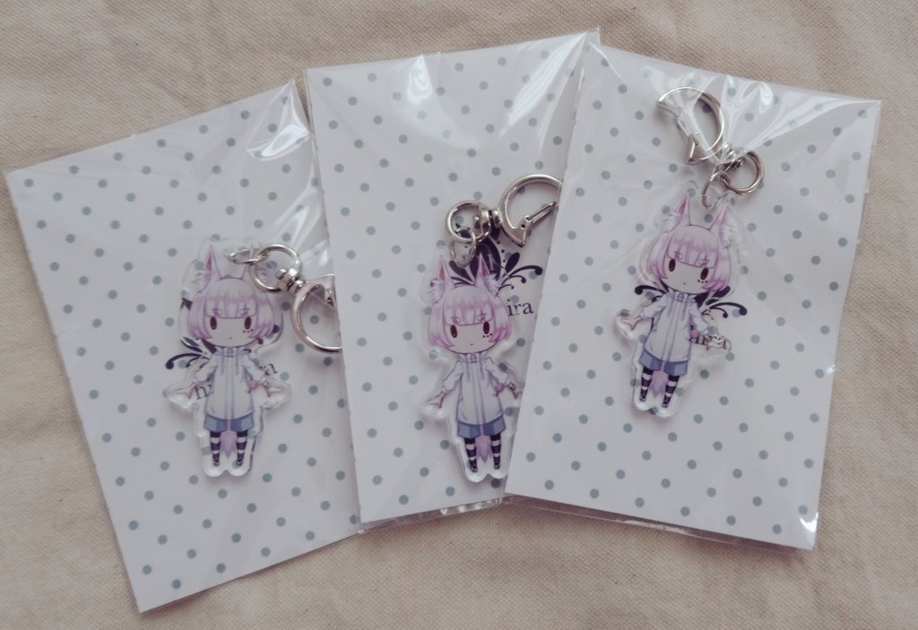 【ADDICTION】アクリルキーホルダー(甘党狐)