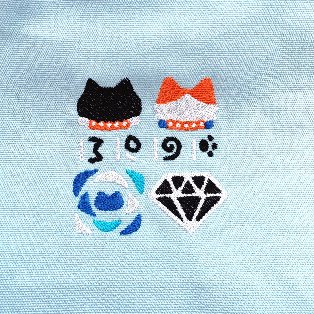 4周年記念グッズセット【トートバッグ・ハンカチ・缶バッチ】