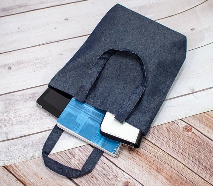 パンのパン文字 地球に優しいデニムリサイクル生地エコトートバック