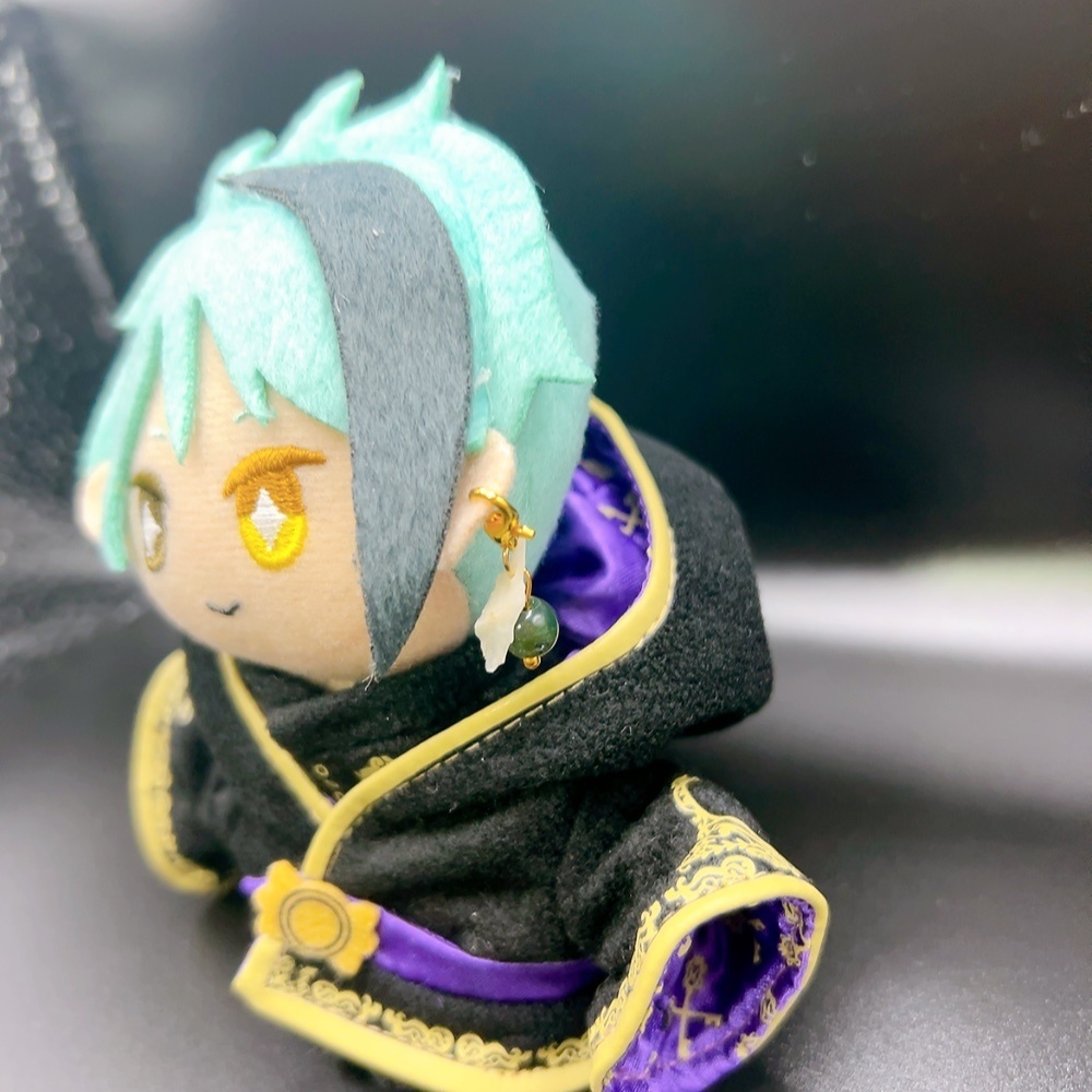 ホンモノのチョウザメの鱗★ぬい用ノンホールピアス