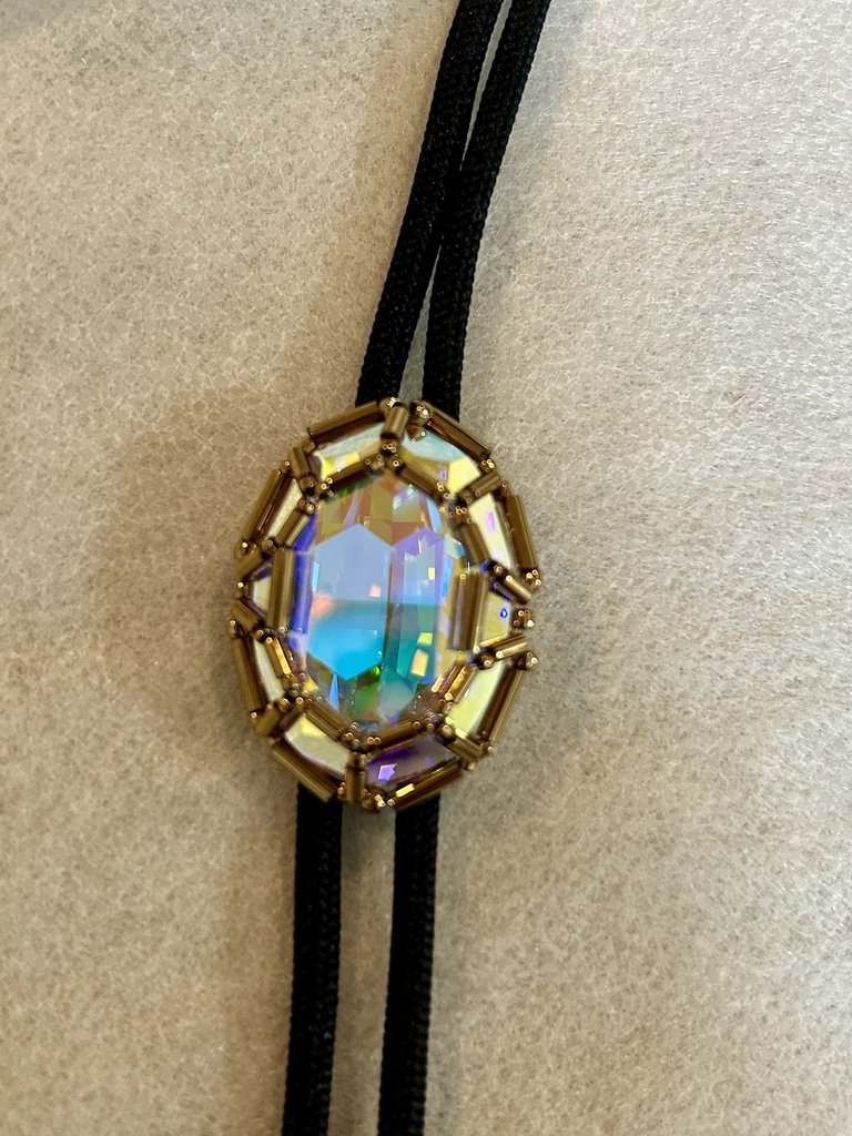 魔法石風ループタイ