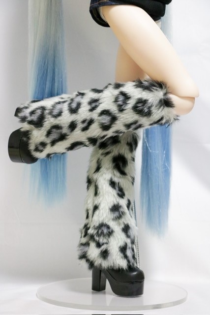 ファーレッグウォーマー