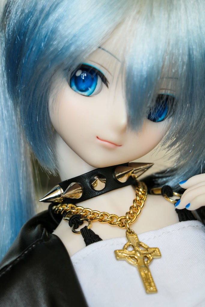 スタッズチョーカー