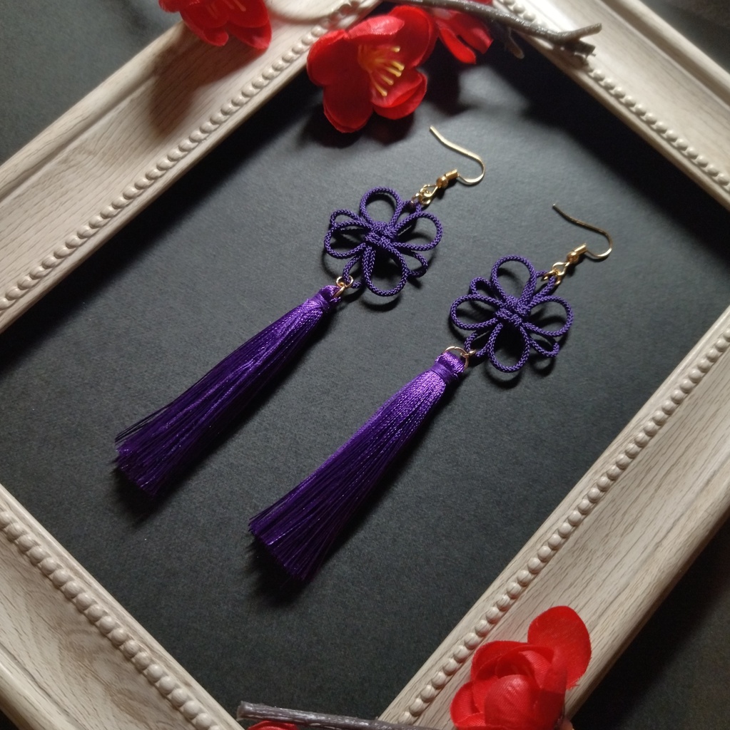 吉祥結びのピアス(イヤリング)(紫)【チャイナ】【中華風】【和装】【和風】【着物】【袴】