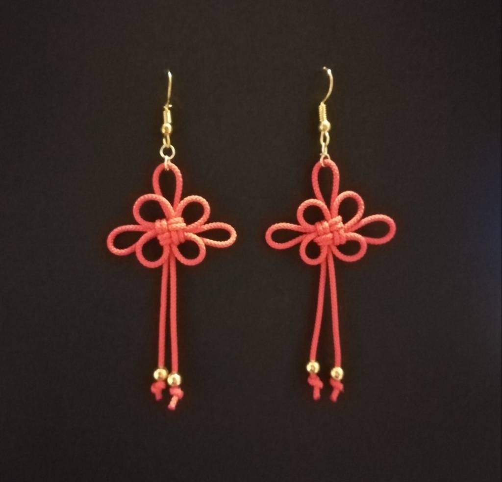 吉祥結びのピアス(朱)(イヤリング)【チャイナ】【和装】【着物】【中華風】【袴】【浴衣】【和風】