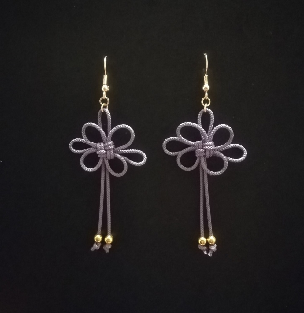 吉祥結びのピアス(イヤリング)(薄紫)【チャイナ】【和装】【着物】【中華風】【袴】【浴衣】【和風】