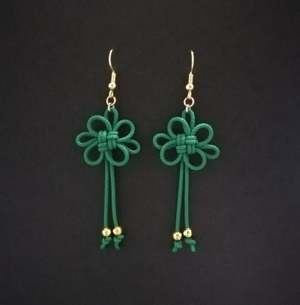 吉祥結びのピアス(緑)(イヤリング)【チャイナ】【和装】【着物】【中華風】【袴】【浴衣】【和風】