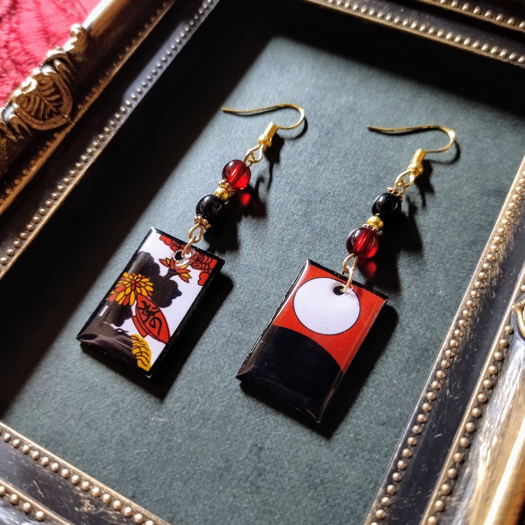 花札ピアス(月見で一杯)(イヤリング)【和ゴス】【和装】【着物】【成人式】【袴】【浴衣】【和風】