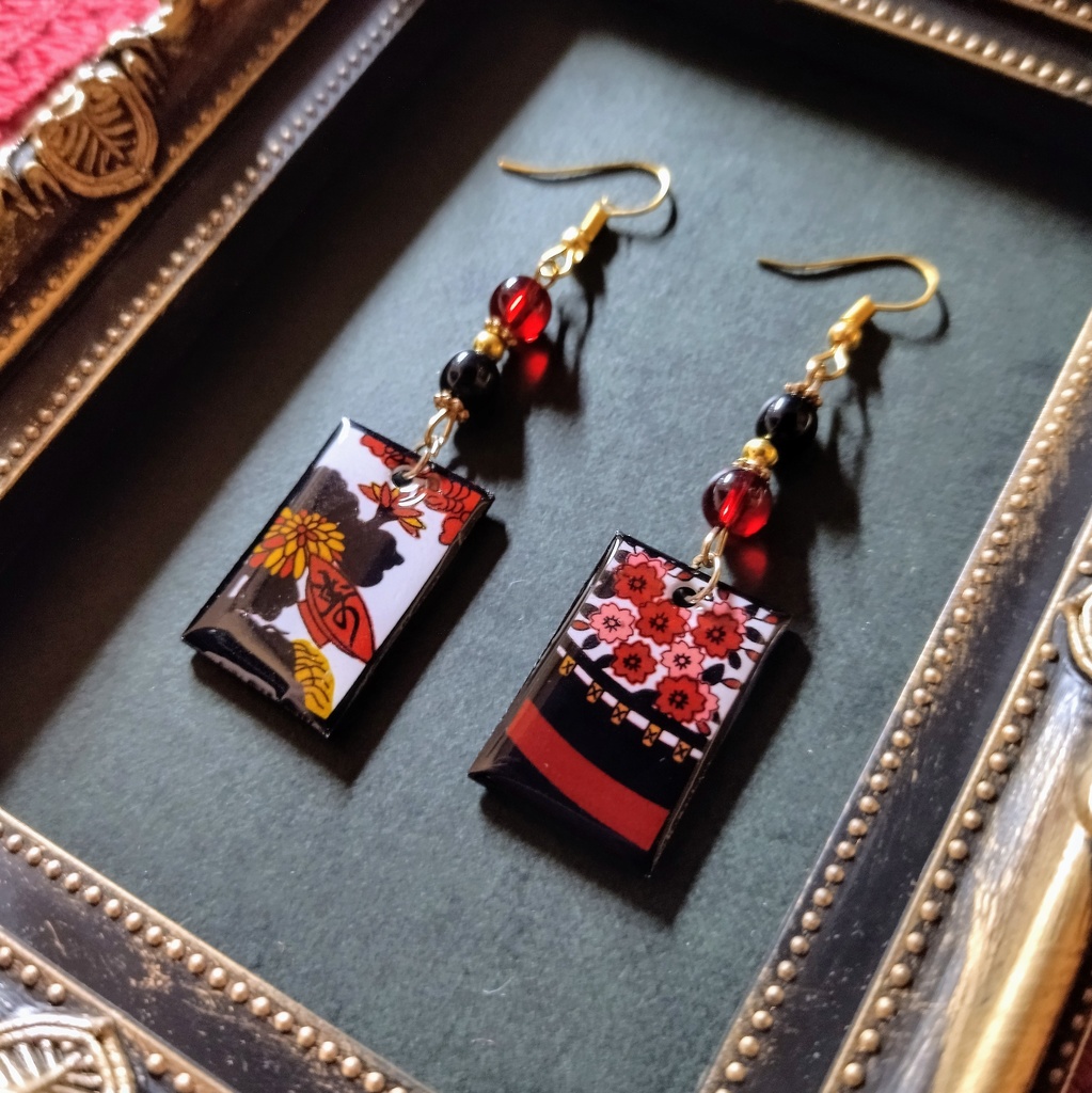 花札ピアス(花見で一杯)(イヤリング)【和ゴス】【和装】【着物】【成人式】【袴】【浴衣】【和風】