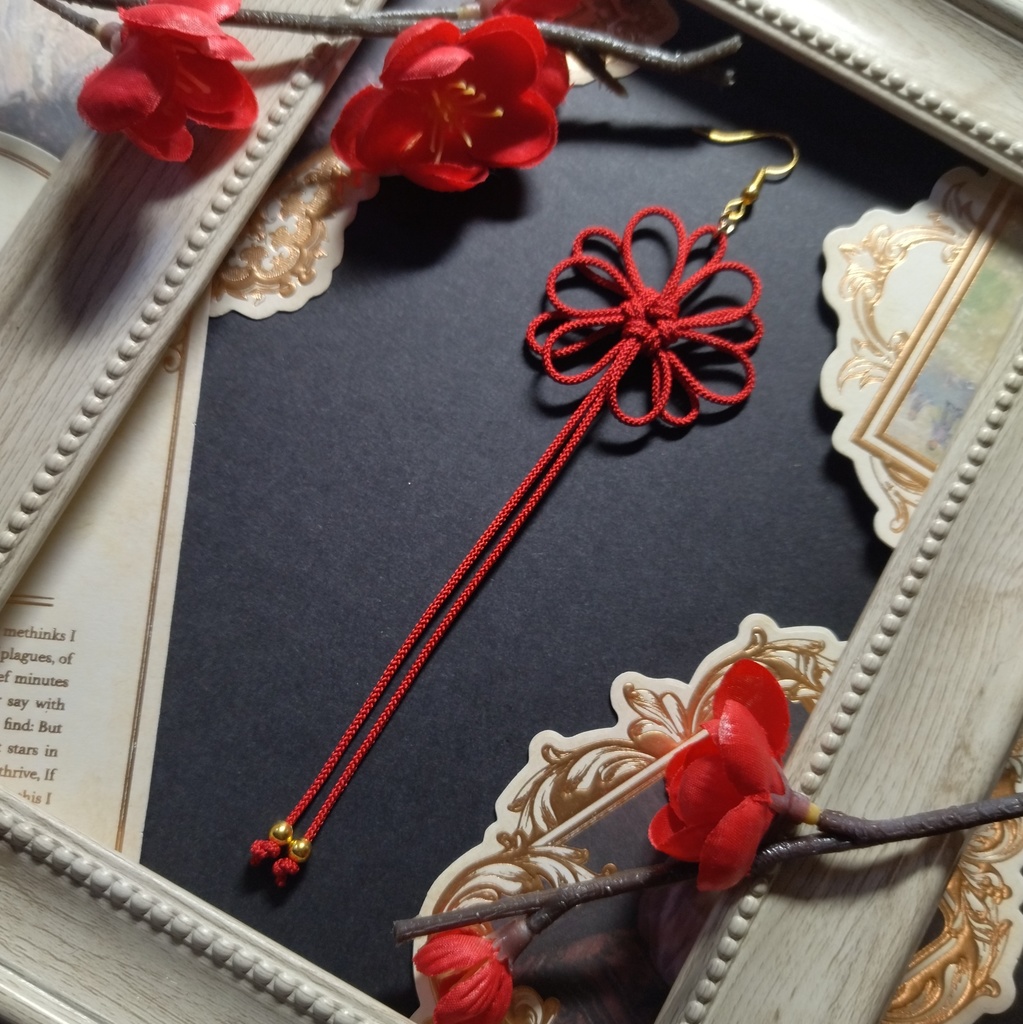 八重菊結びの片耳ピアス(色オーダー可)(イヤリング)【チャイナ】【中華風】【和装】【着物】【推し色】【浴衣】【推し活】