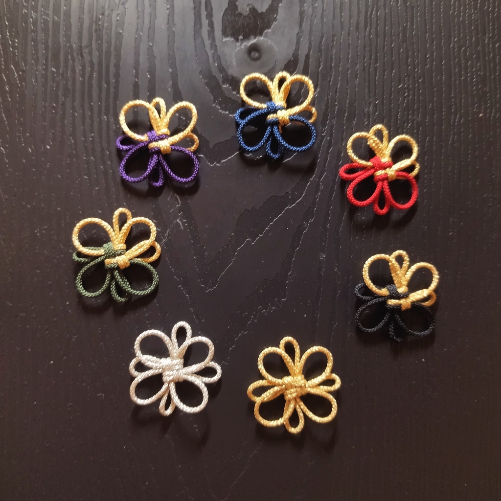 吉祥結びとタッセルのピアス(シルバー)【和風】【チャイナ】【中華風】【着物】【和装】