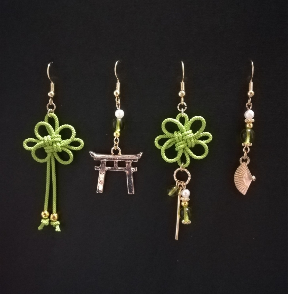 【鳥居or日本刀選択可】和風アシンメトリーピアスセット(若葉)