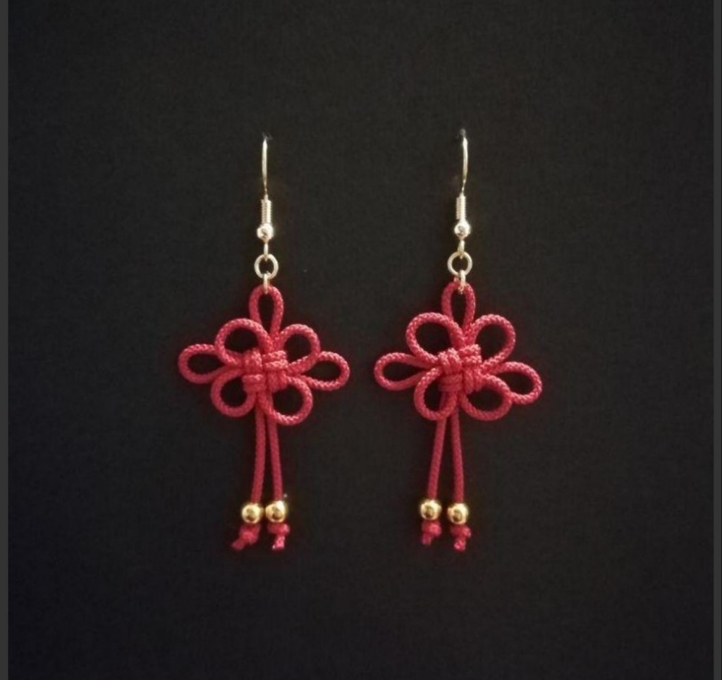 【ミニ】吉祥結びのピアス(色オーダー可)(イヤリング)【和風】【チャイナ】【中華風】【和装】【着物】【和ゴス】【浴衣】【推し活】【推し色】