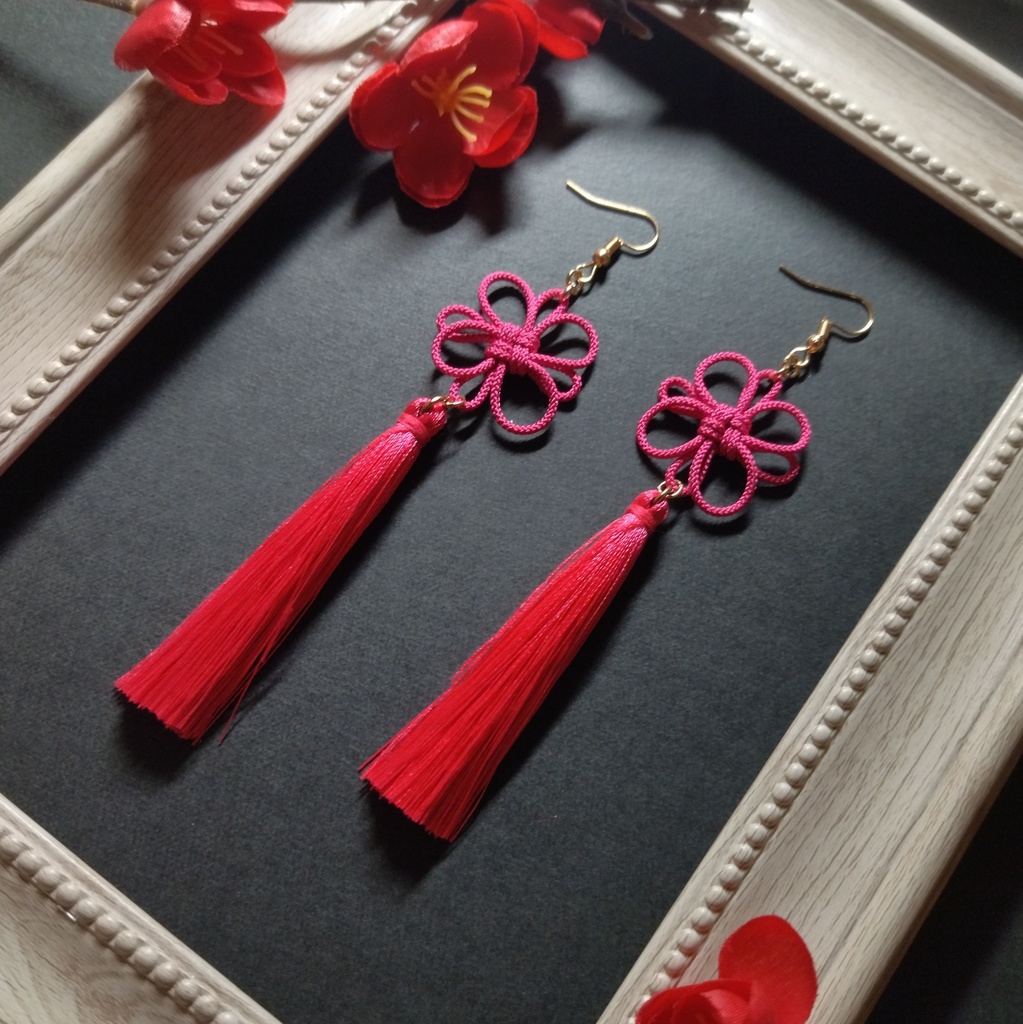 吉祥結びとタッセルのピアス(イヤリング)(ピンク)【チャイナ】【着物】【中華風】【和風】【和装】【和ゴス】