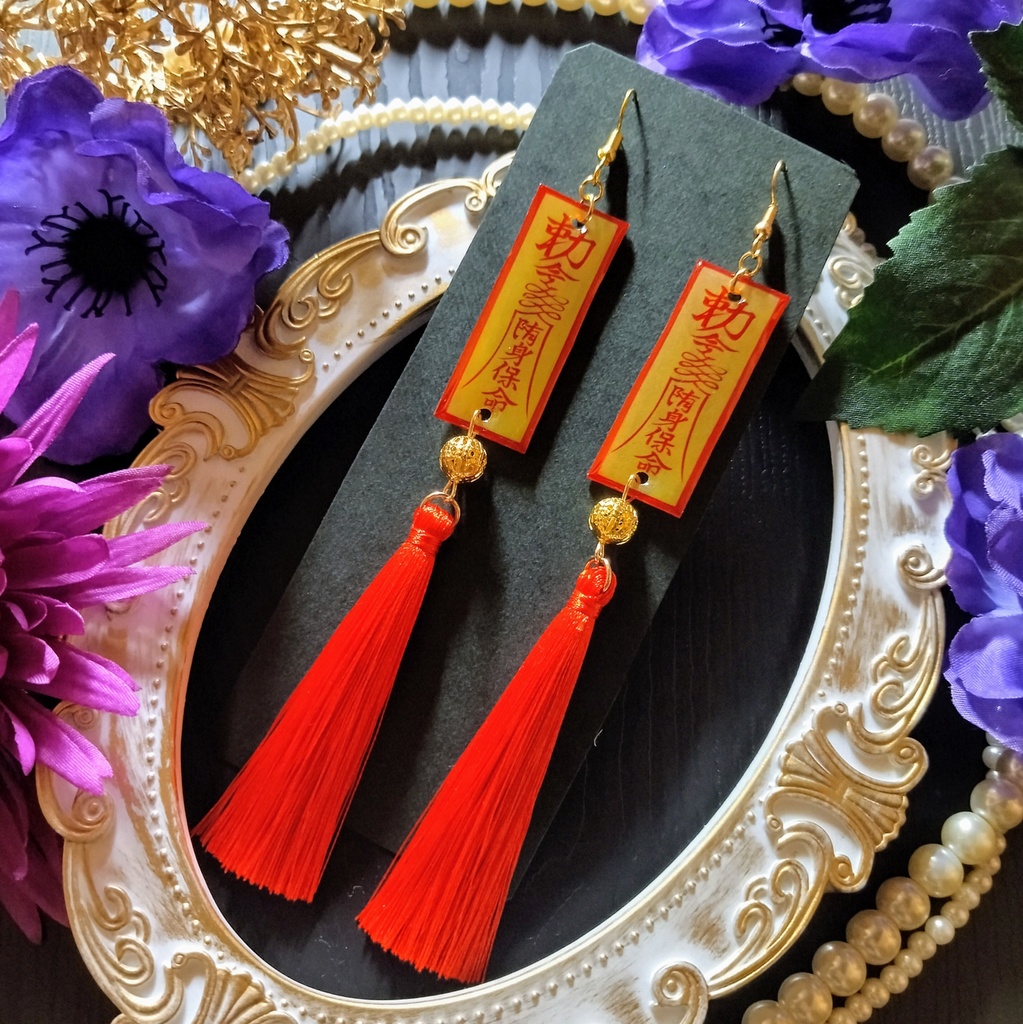 【チャイナ】キョンシーの御札モチーフ&タッセルピアス②(イヤリング)【チャイナ】【中華風】