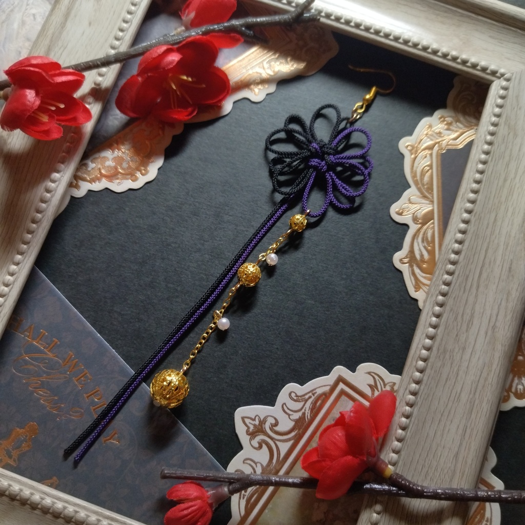 【バイカラー】八重菊結びの片耳ピアス(イヤリング)(色オーダー可)【和風】【チャイナ】【中華風】【和装】【着物】【袴】【浴衣】【推し活】【推し色】