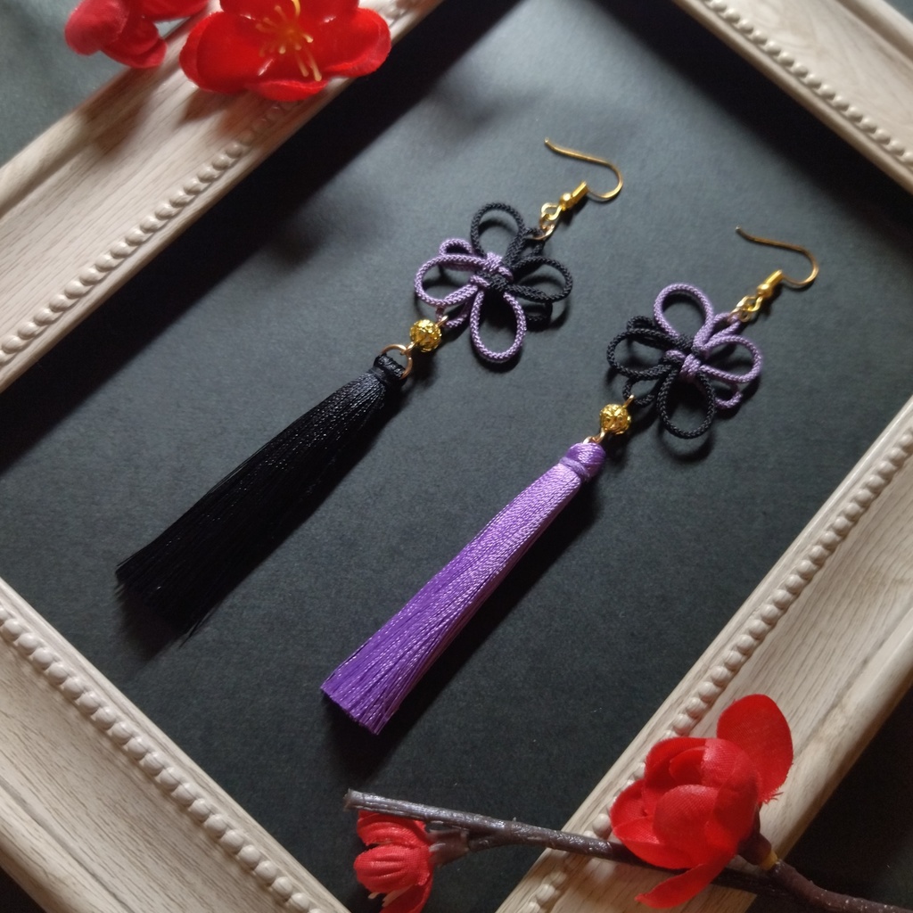 【バイカラー】吉祥結びとタッセルのピアス(色オーダー可)【和風】【チャイナ】【中華風】【着物】【和装】【推し色】【推し活】【成人式】【卒業式】