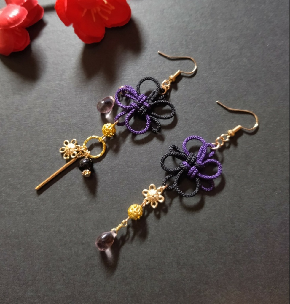 【バイカラー】飾り結びとお花のピアス(色オーダー可)(イヤリング)【和ゴス】【和装】【着物】【成人式】【袴】【浴衣】【和風】