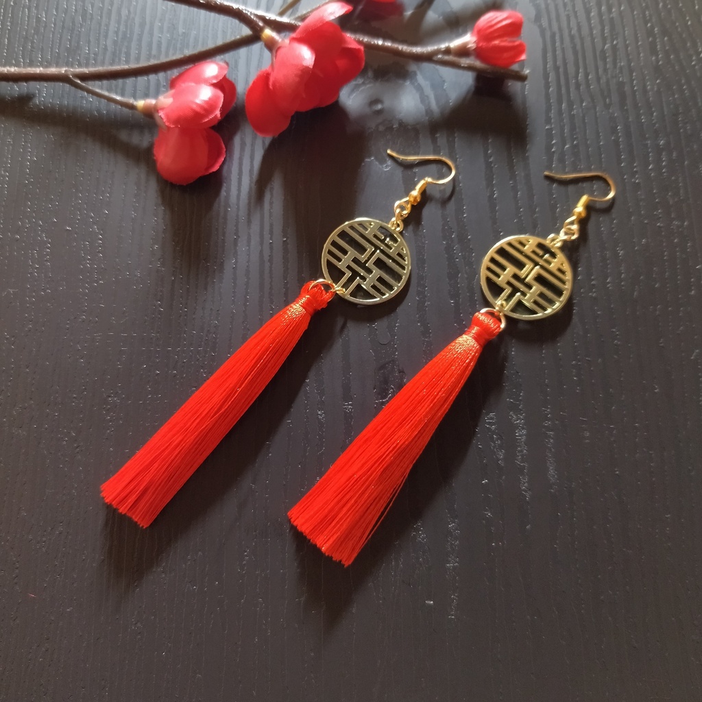 【チャイナ】双喜紋とタッセルのピアス（ゴールド）(イヤリング)【ダブルハピネス】【中華風】