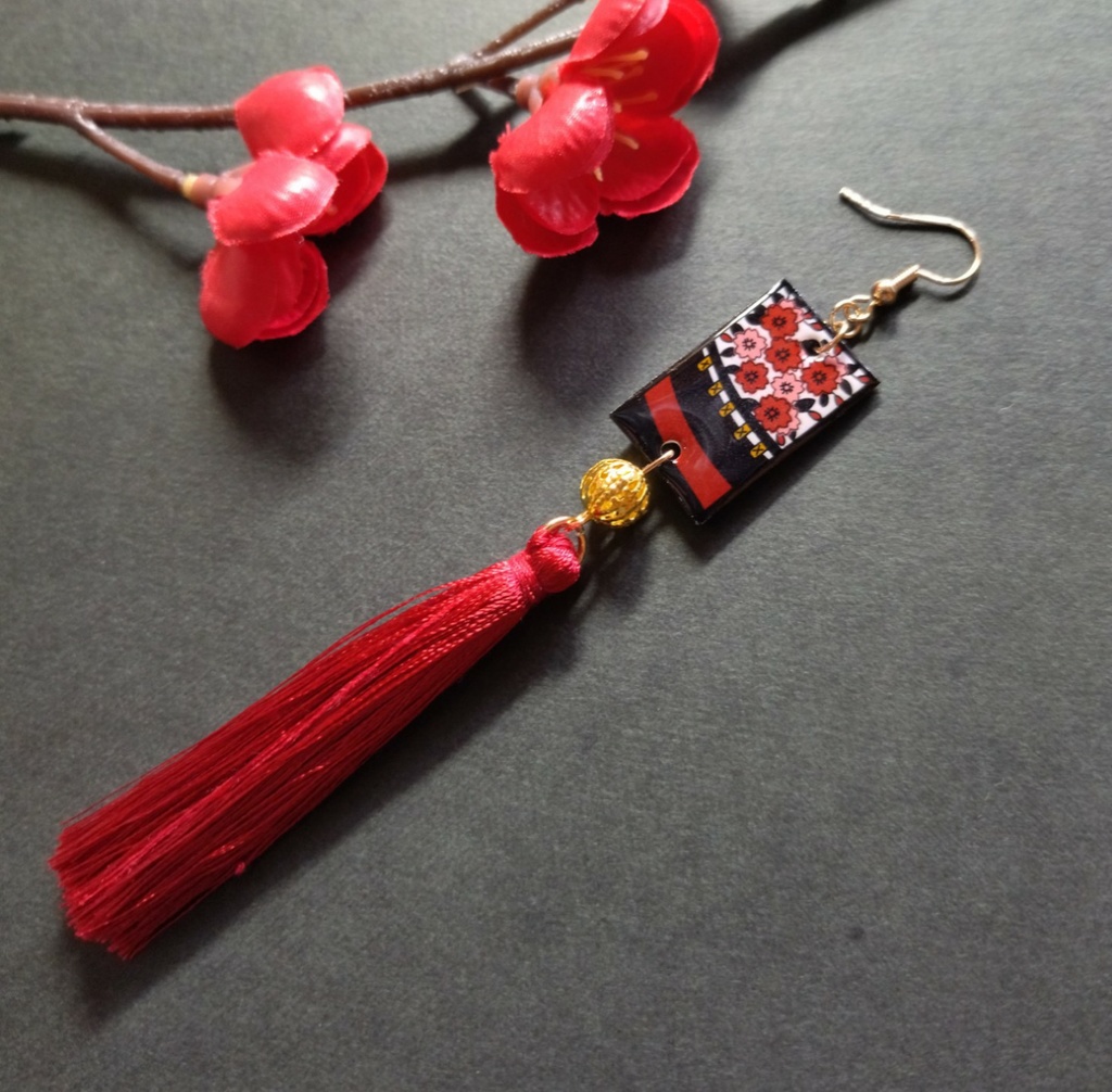 【片耳】花札&タッセルピアス(桜)(イヤリング)【和ゴス】【和装】【着物】【成人式】【袴】【浴衣】【和風】