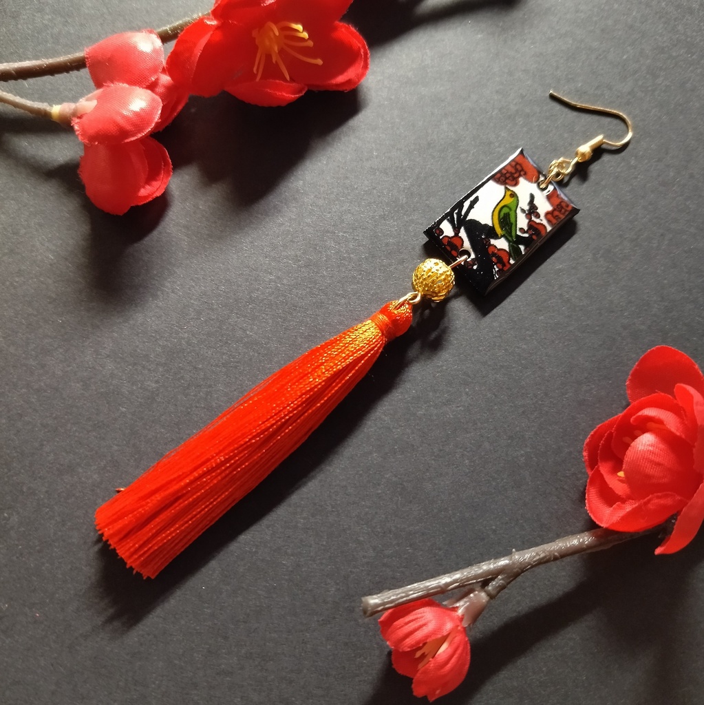 【片耳】花札&タッセルピアス(梅)(イヤリング)【和ゴス】【和装】【着物】【成人式】【袴】【浴衣】【和風】