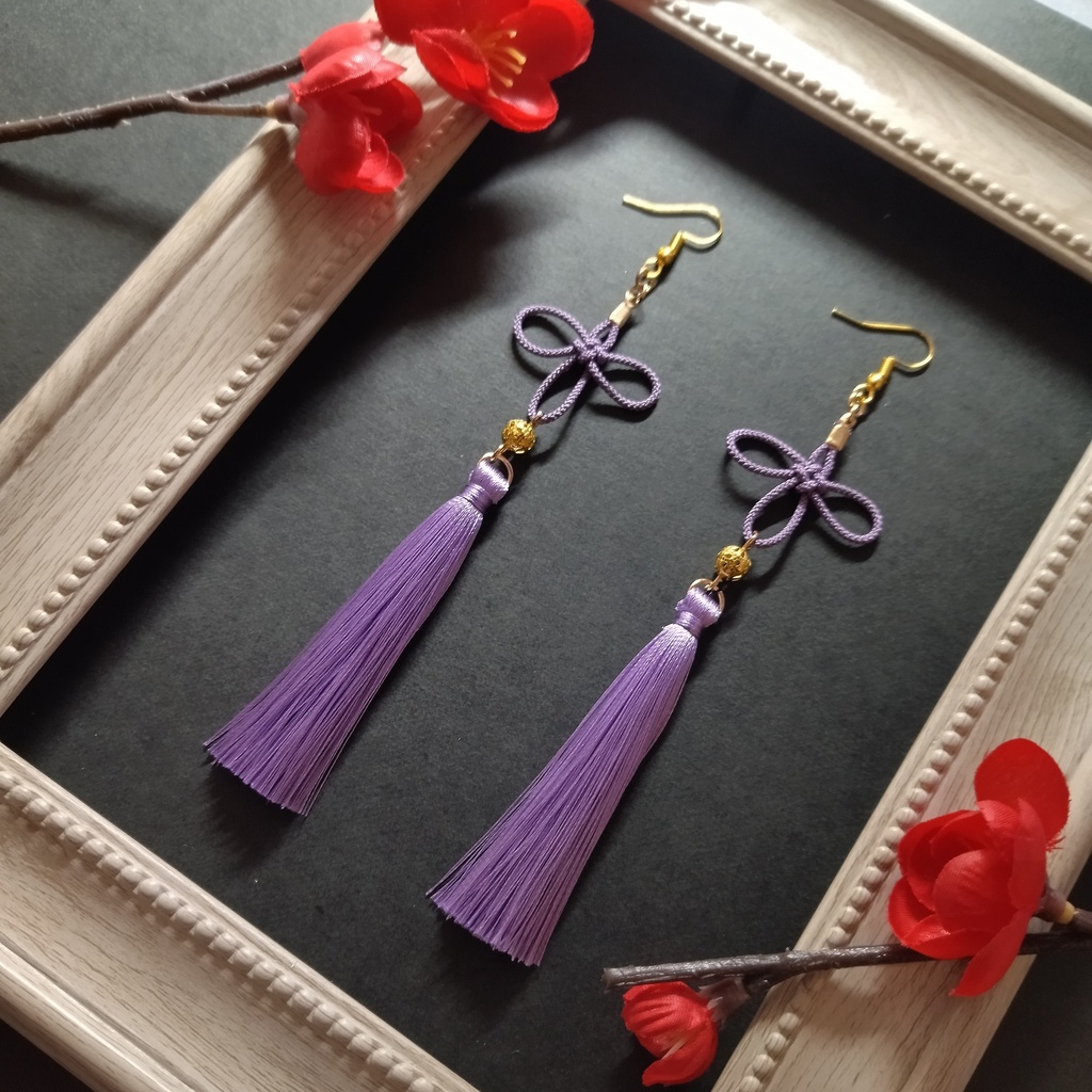 【和風】【ゴールドビーズ】几帳結びとタッセルのピアス(イヤリング)(紫)【チャイナ】【中華風】【着物】【袴】
