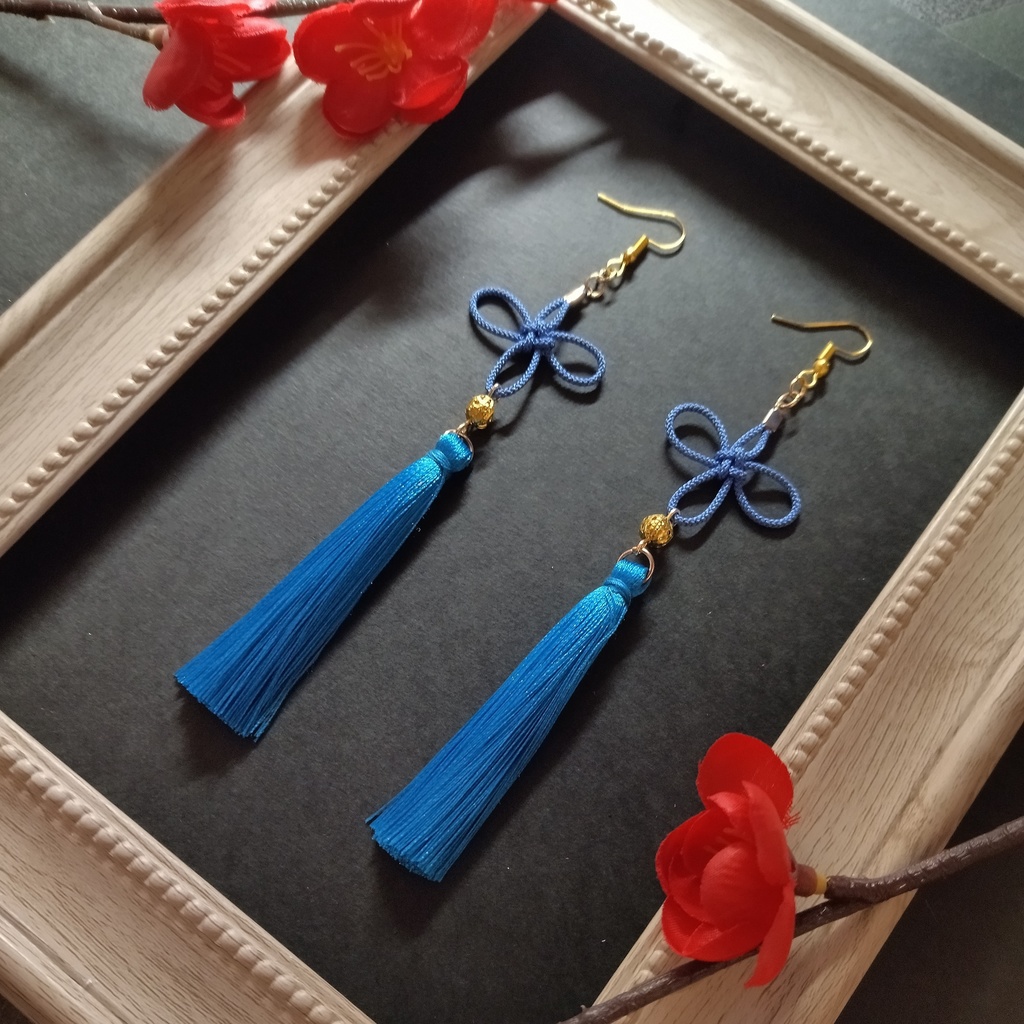 【和風】几帳結びとタッセルのピアス(イヤリング)(薄青)【チャイナ】【中華風】【和装】【着物】【和ゴス】【浴衣】
