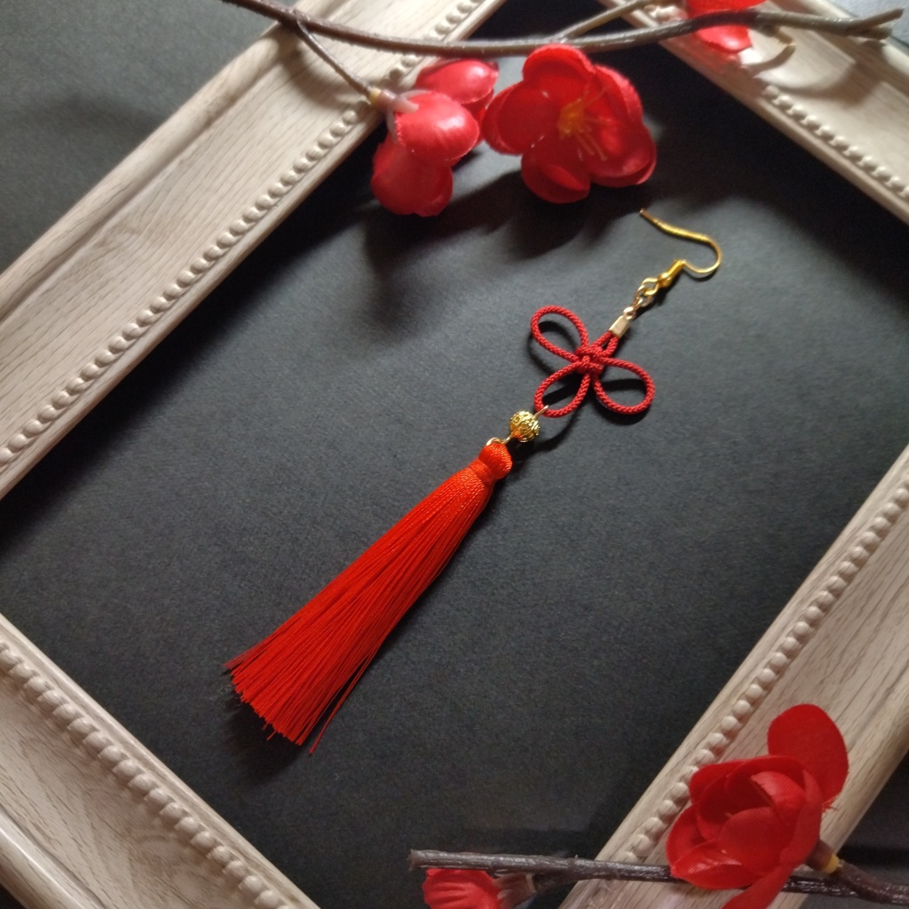 【チャイナ】【中華風】几帳結びとタッセルのピアス(イヤリング)(一部色オーダー可)【チャイナ】【中華風】【和装】【着物】【和ゴス】【浴衣】【推し色】【推し活】