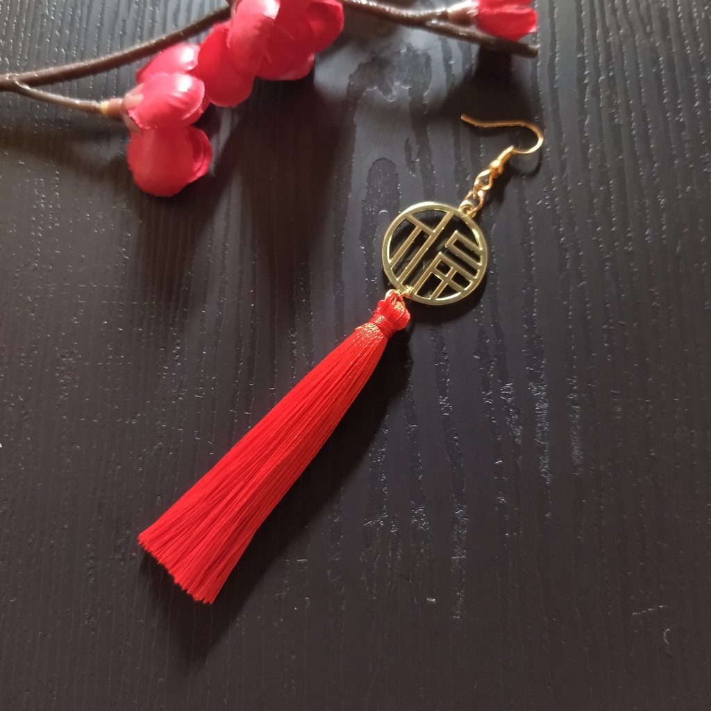 【片耳】福とタッセルのピアス(ゴールド)【チャイナ】【中華風】【華ロリ】