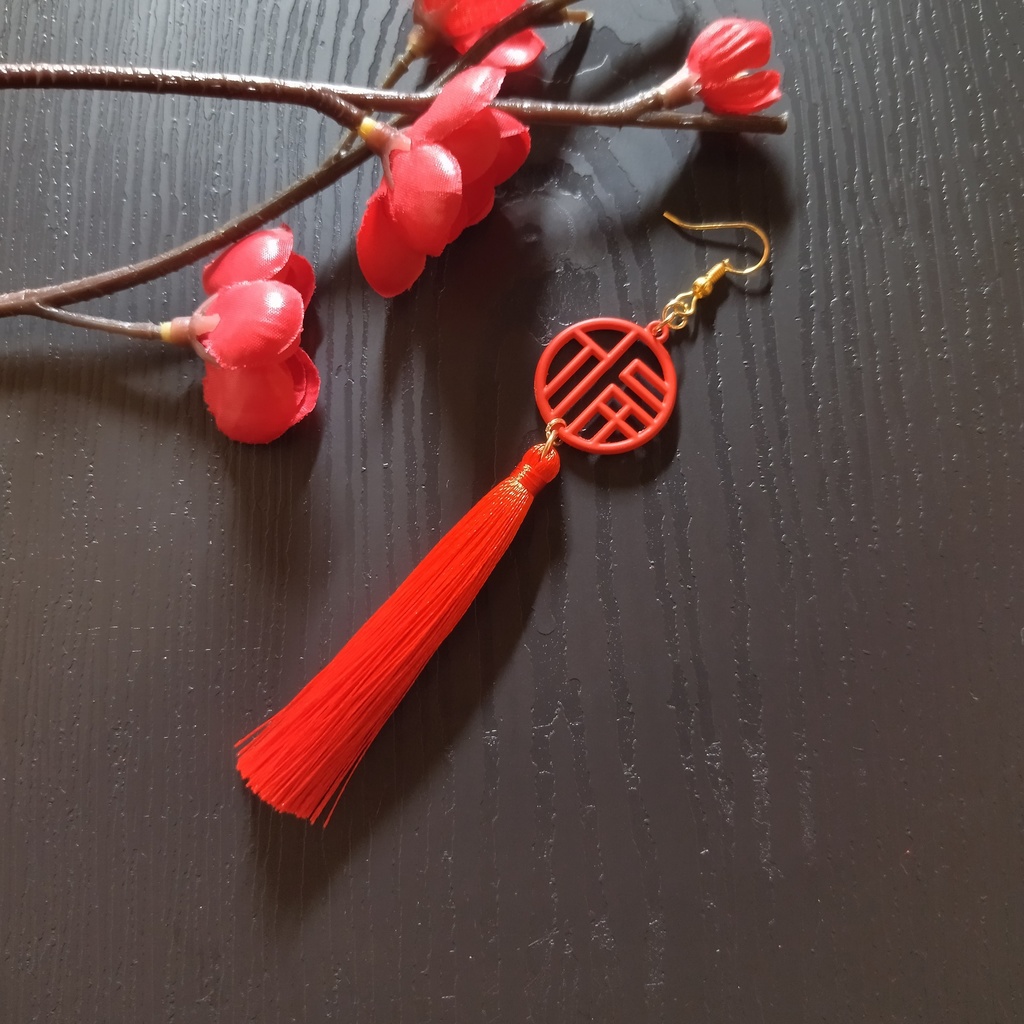 【片耳】福とタッセルのピアス(赤)(イヤリング)【チャイナ】【中華風】