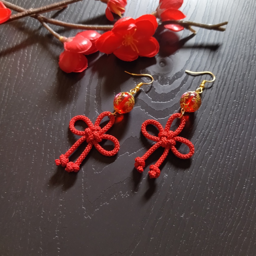【和風】ガラス玉と几帳結びのピアス(イヤリング)(色オーダー可)【チャイナ】【中華風】