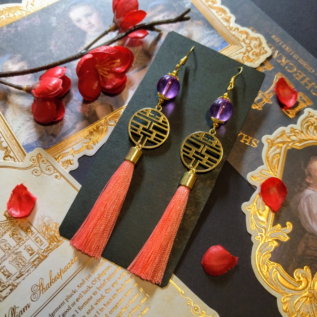 【チャイナ】双喜紋とガラス玉のピアス(イヤリング)(ピンク)