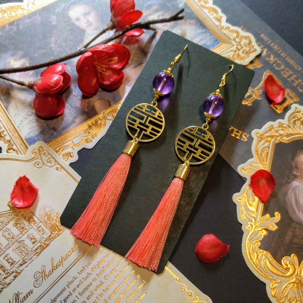 【チャイナ】双喜紋とガラス玉のピアス(イヤリング)(ピンク)