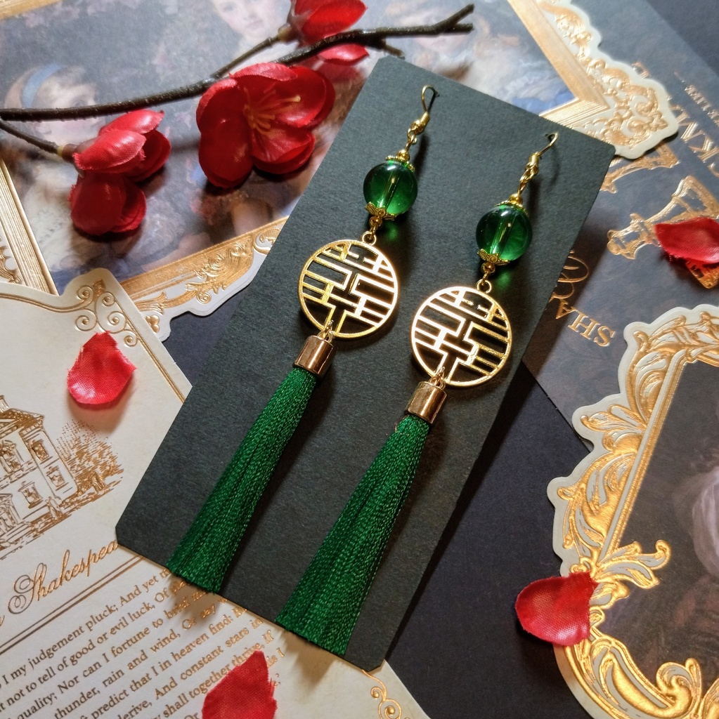 【中華風】双喜紋とガラス玉のピアス（イヤリング）（緑）【チャイナ】【ダブルハピネス】