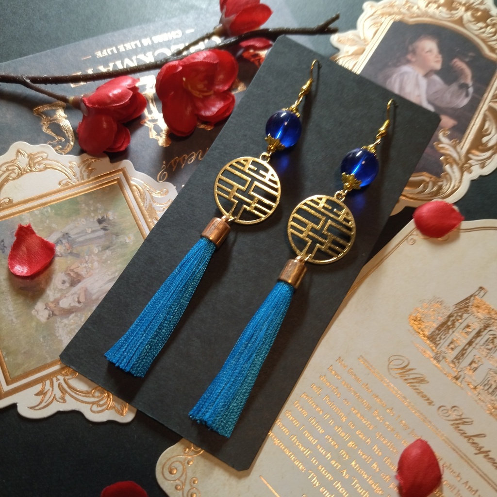 【中華風】双喜紋とガラス玉のピアス(イヤリング)(水色)【チャイナ】【ダブルハピネス】