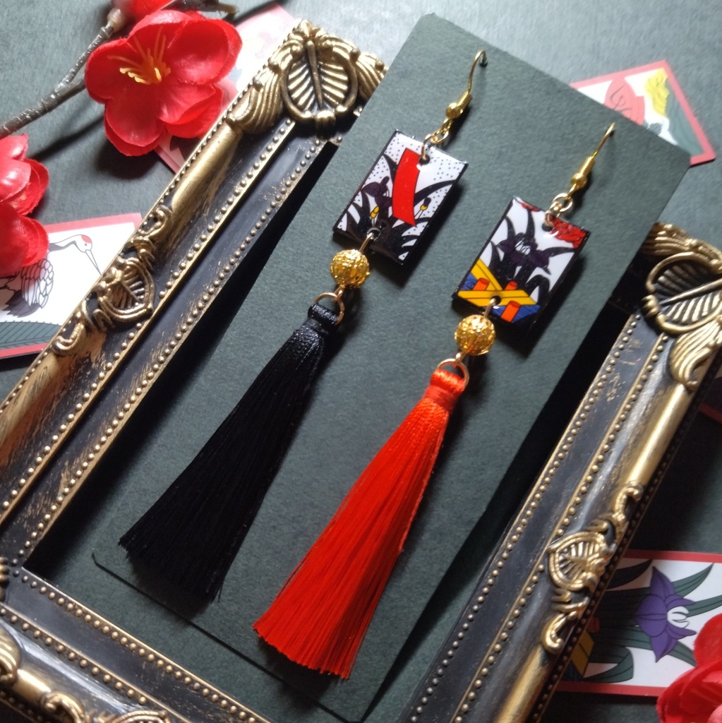 【和風】花札&タッセルピアス(イヤリング)(赤黒)【】