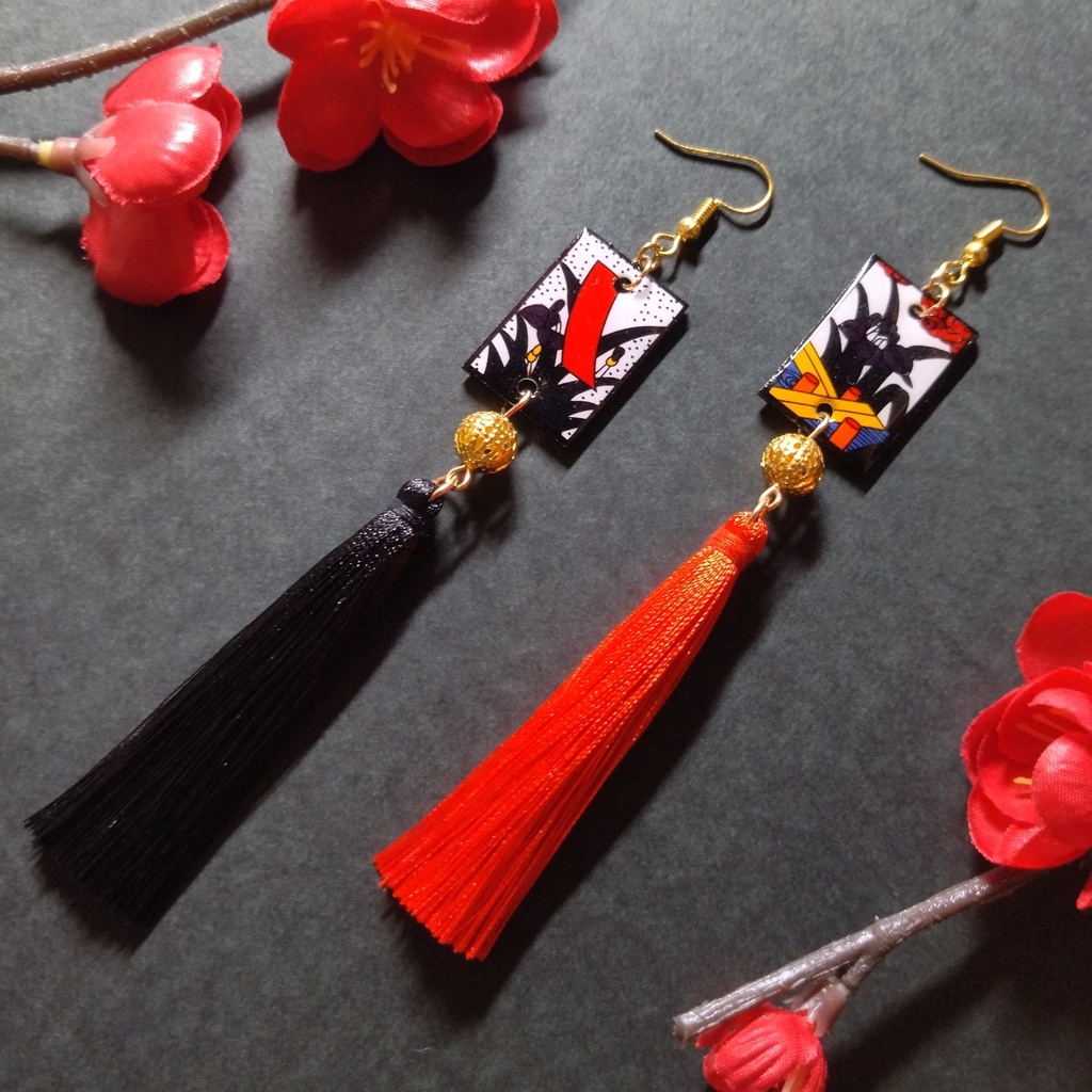 【和風】花札&タッセルピアス(イヤリング)(赤黒)【】