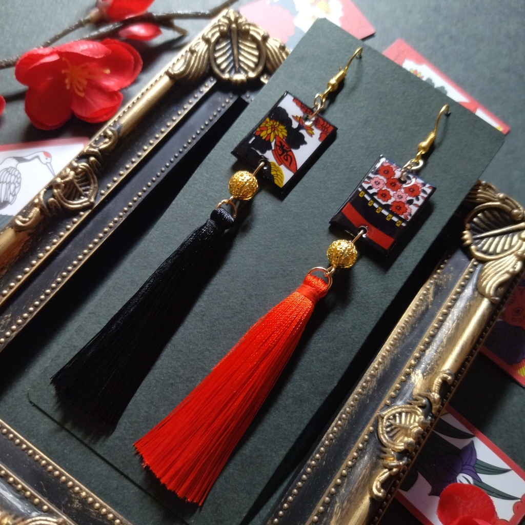 【和風】花札&タッセルピアス(イヤリング)(赤黒)【着物】【袴】【和装】
